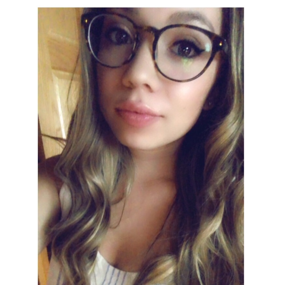 Meet your Posher, Cathy